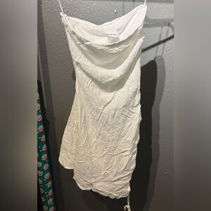 Chic Strapless White Dress